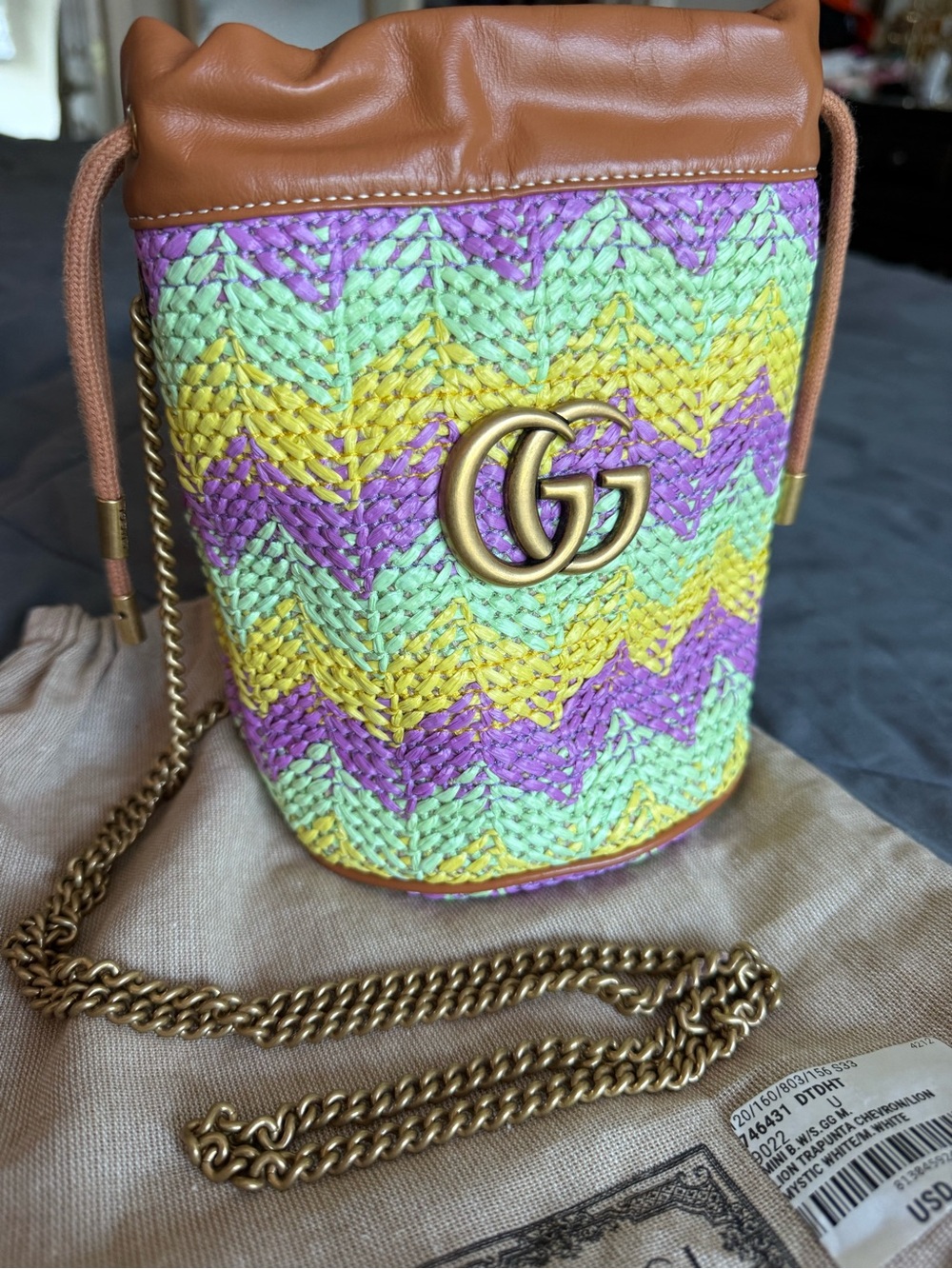 Gucci Multicolor Chevron Straw Bucket Crossbody - Purple, Yellow, Mint - Picture 3 of 6
